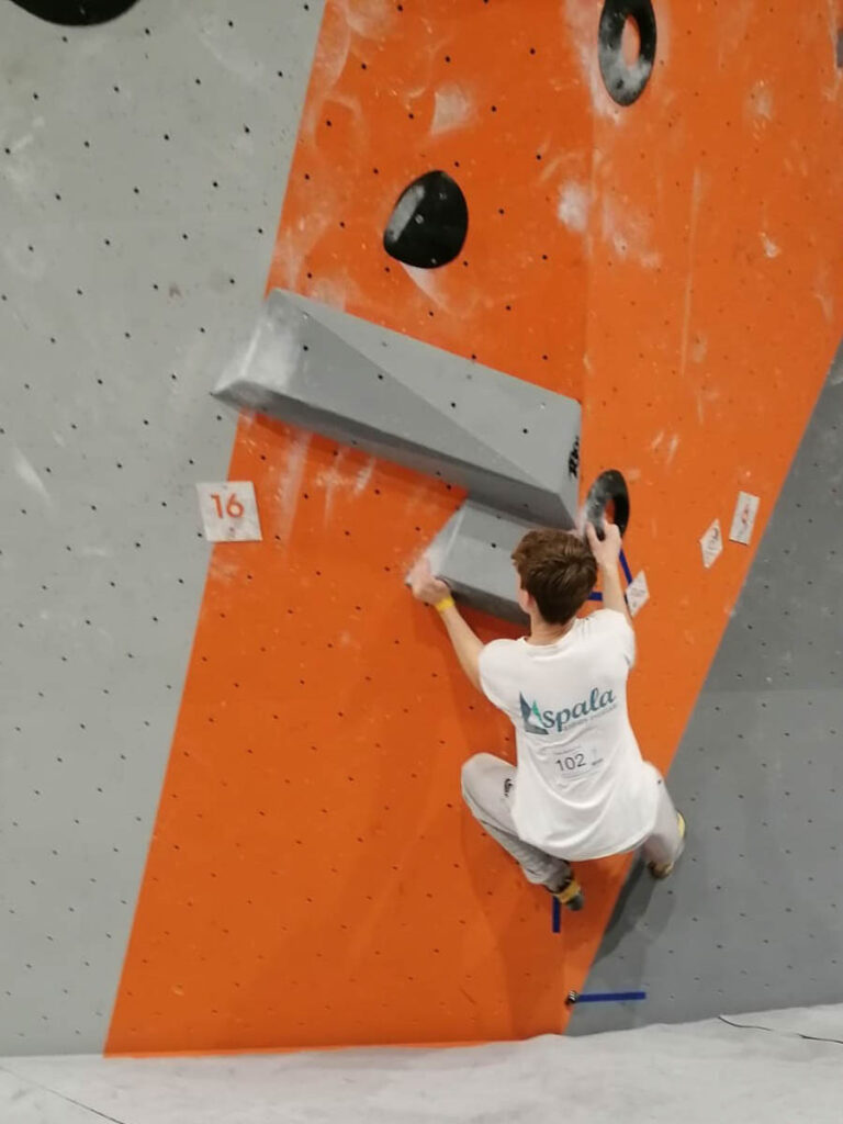 Championnat départemental de bloc 92 - Blocbuster La Défense (Courbevoie)