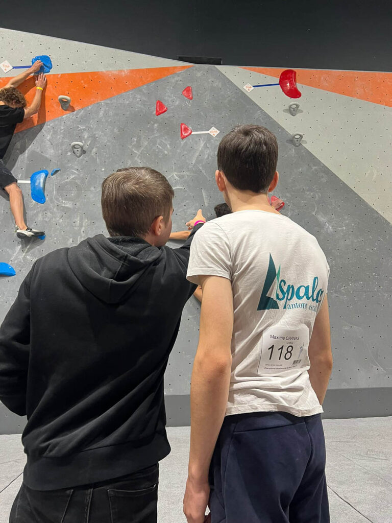 Championnat départemental de bloc 92 - Blocbuster La Défense (Courbevoie)